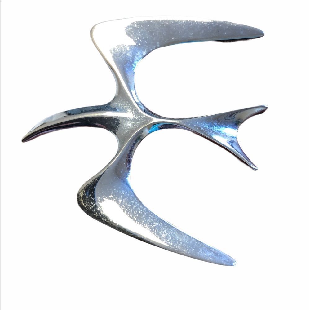 Peace dove Sarah Coventry Silver tone Brooch